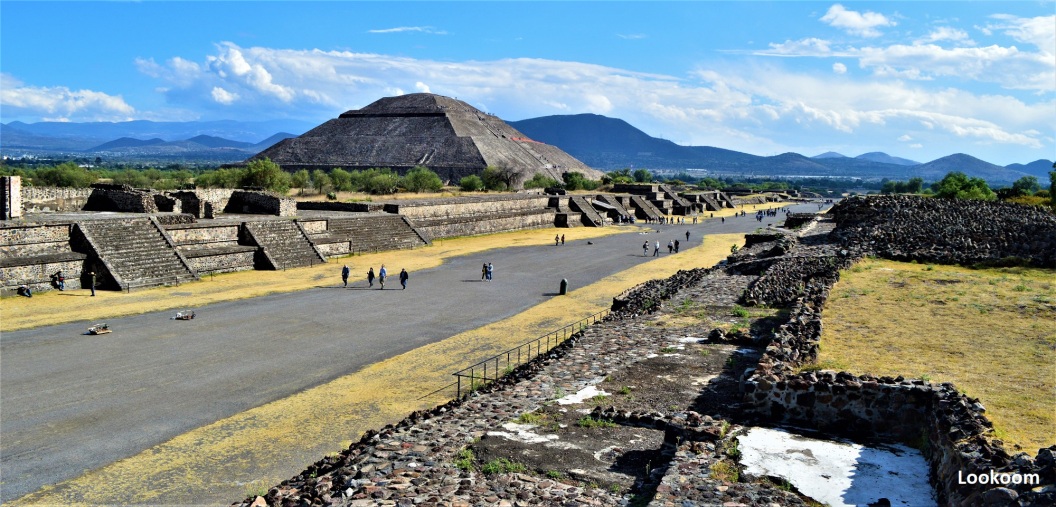 Alley of the Dead, Teotihuacan, Mexico